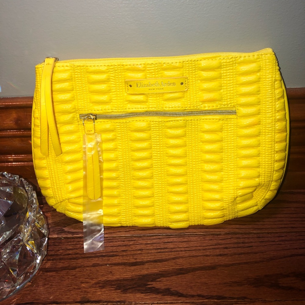 Elizabeth Arden - Picture 6 of 8